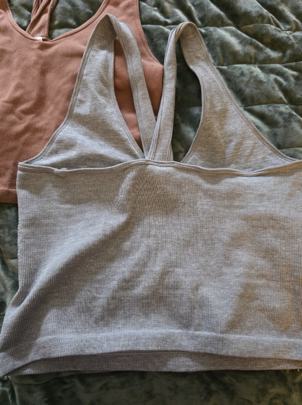 (Set Of 4) Ribbed Brami Cropped Tank Tops - Picture 8 of 11
